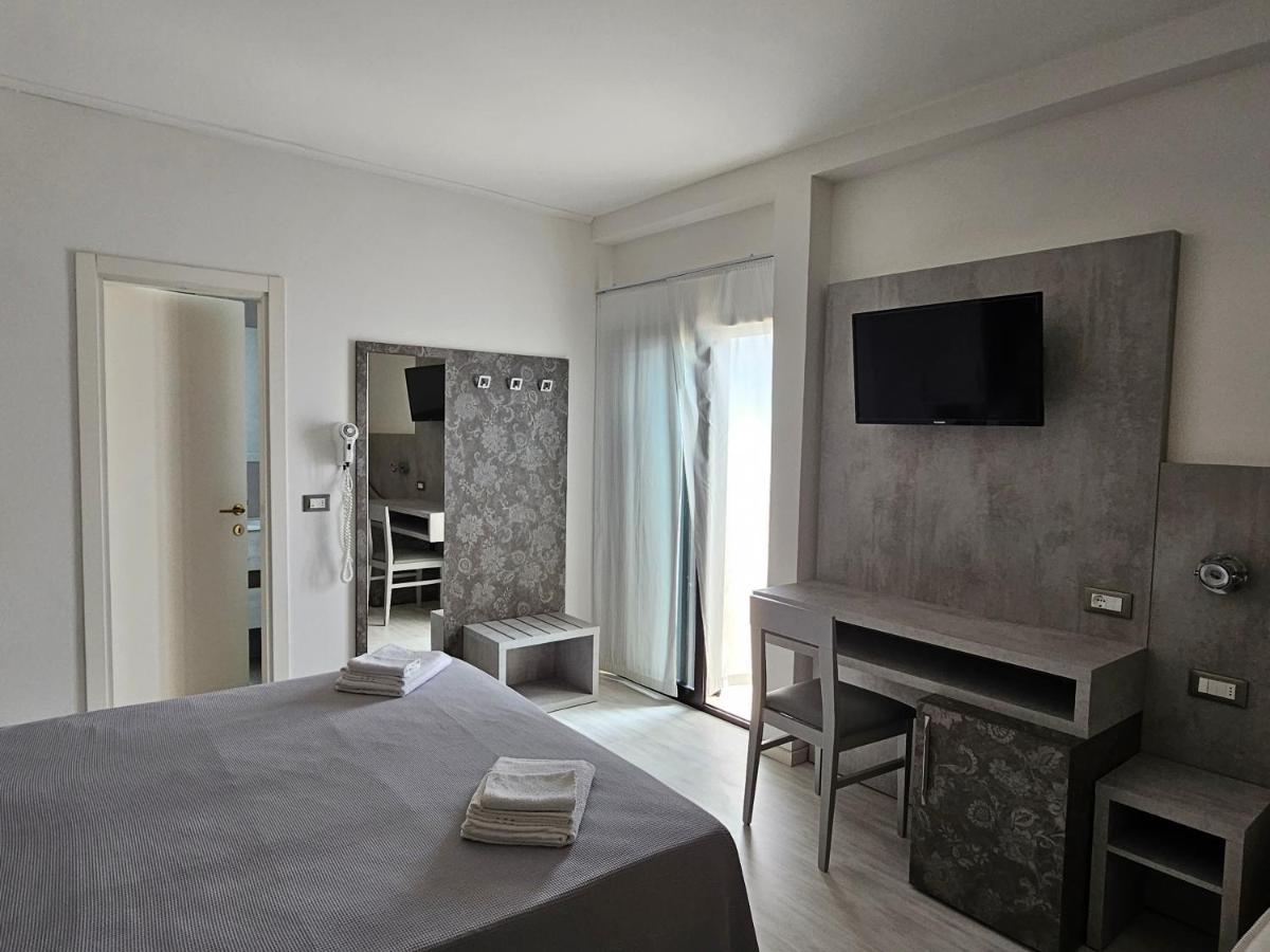 Hotel Admiral Bellaria-Igea Marina Exteriér fotografie