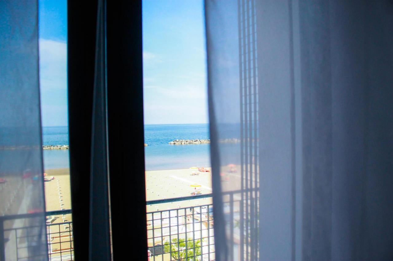 Hotel Admiral Bellaria-Igea Marina Exteriér fotografie